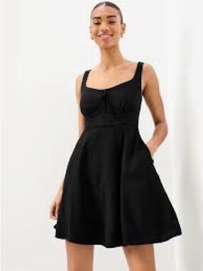 Gap Black Sleeveless Fit-and-Flare Dress